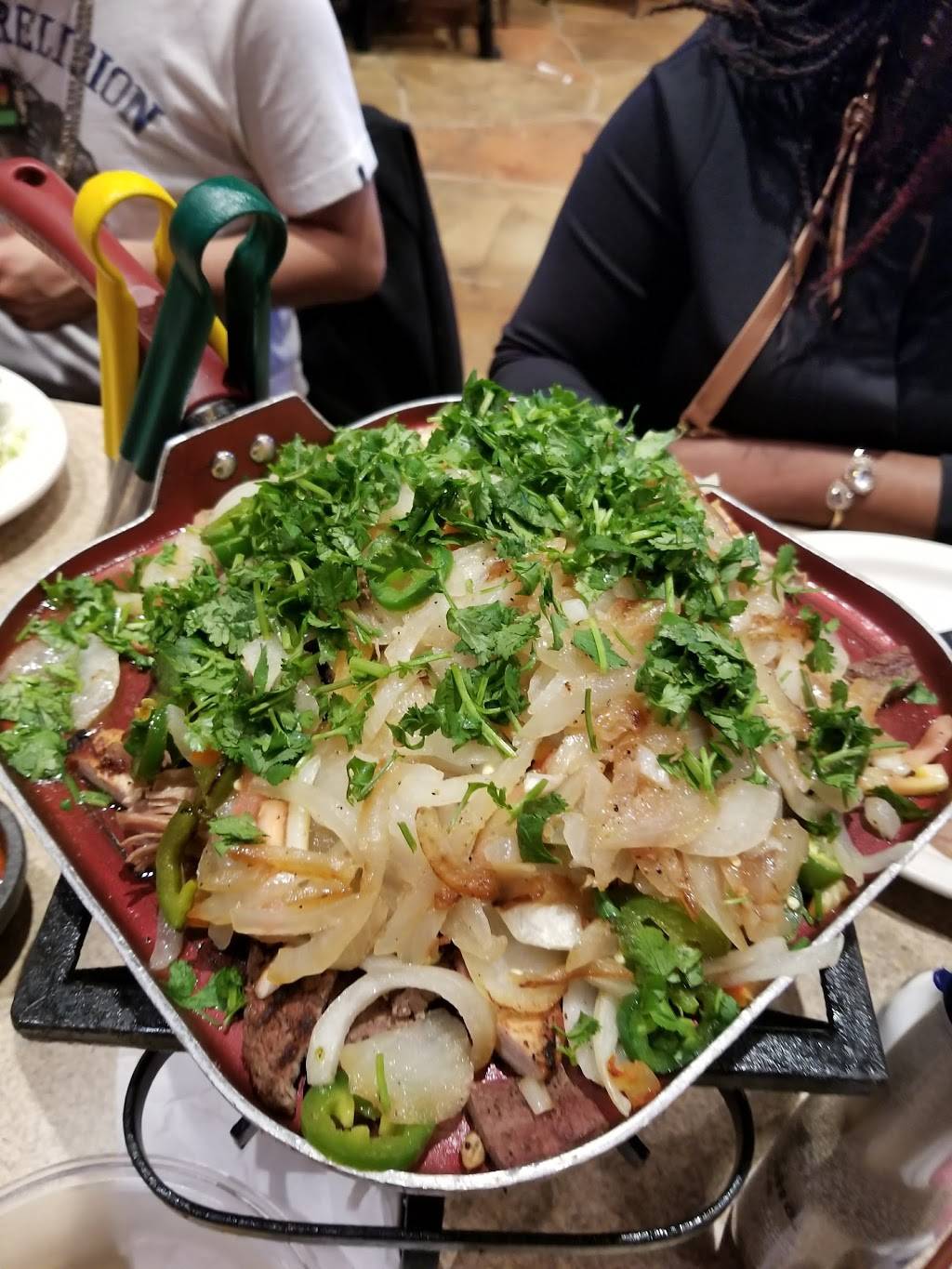 Comedor Guadalajara | restaurant | 1830 S Central Ave, Phoenix, AZ 85004, USA | 6022538299 OR +1 602-253-8299