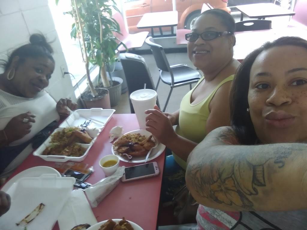 Speedee Wok Chinese Restaurant | restaurant | 136 N Congress St, Winnsboro, SC 29180, USA | 8036352565 OR +1 803-635-2565