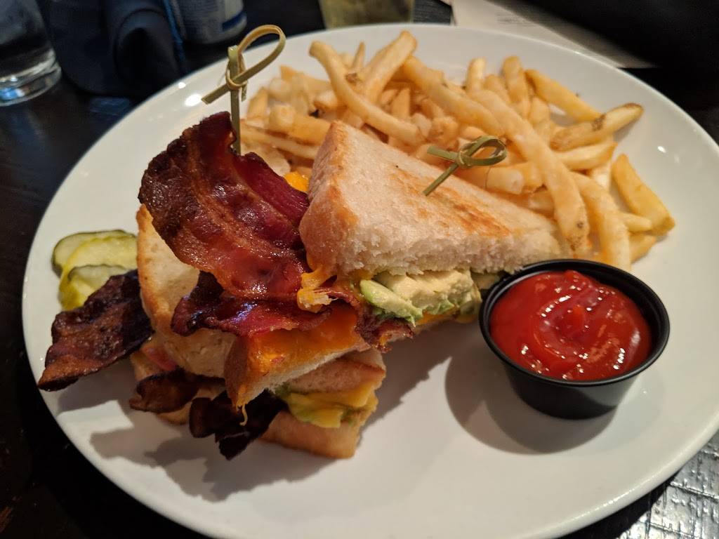 Rocker@Squaw | restaurant | 1960 Squaw Valley Rd, Olympic Valley, CA 96146, USA | 5305846080 OR +1 530-584-6080