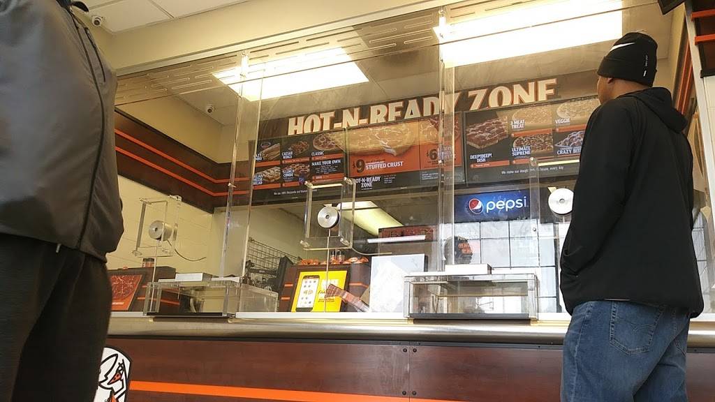 Little Caesars Pizza | meal takeaway | 530 E Warren Ave, Detroit, MI 48201, USA | 3138322200 OR +1 313-832-2200