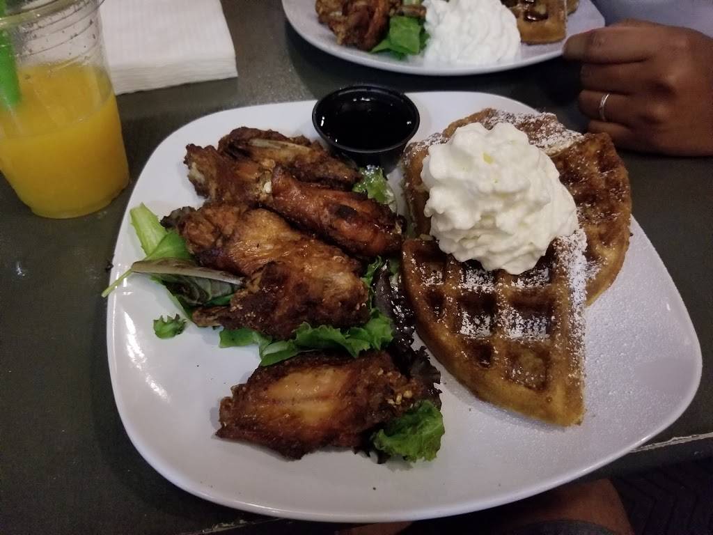 ZAZ Restaurant | restaurant | 1238 River St, Hyde Park, MA 02136, USA | 6172763729 OR +1 617-276-3729