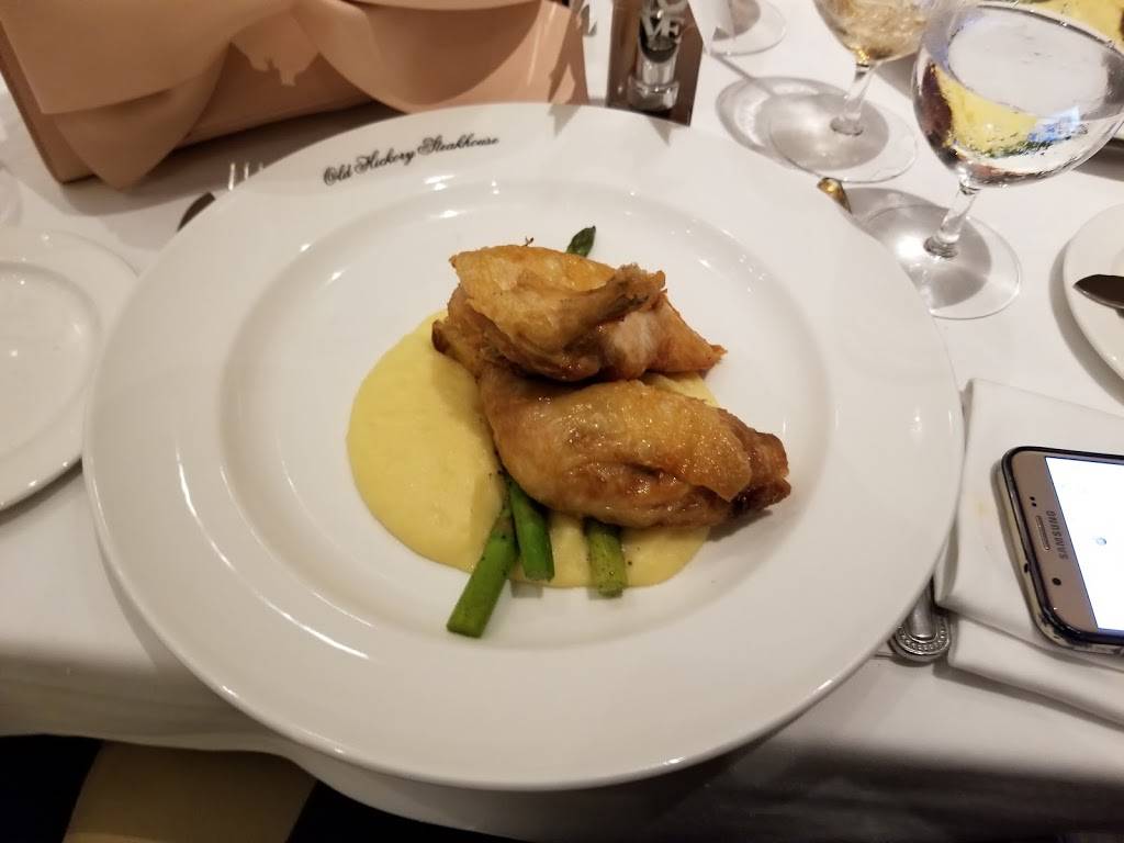 Old Hickory Steakhouse | restaurant | 201 Waterfront St, Oxon Hill, MD 20745, USA | 3019654000 OR +1 301-965-4000