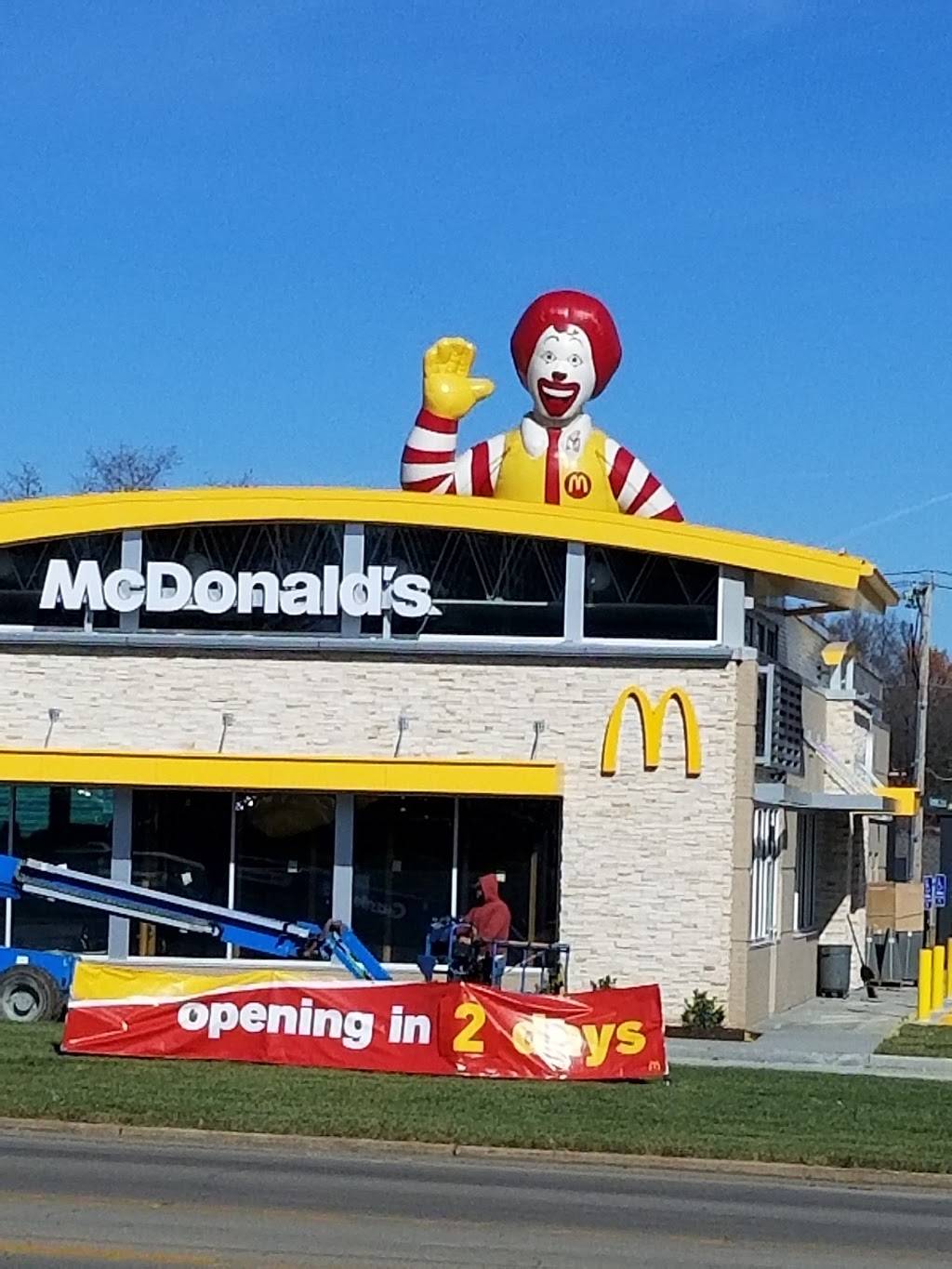 McDonalds | cafe | 207 W Karsch Blvd, Farmington, MO 63640, USA | 5737568919 OR +1 573-756-8919