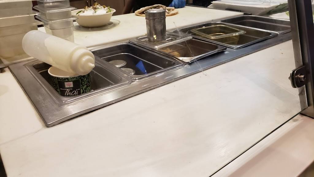 Extreme Pita | restaurant | 6301 Silver Dart Dr, Mississauga, ON L5P 1B2, Canada | 4167769761 OR +1 416-776-9761