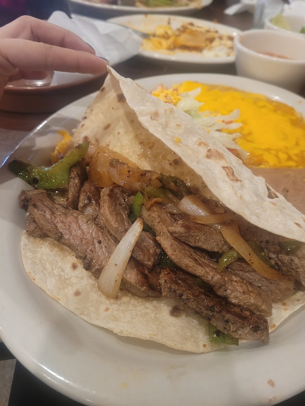Richards Restaurant | restaurant | 1116 S Commerce St, Harlingen, TX 78550, USA | 9563685062 OR +1 956-368-5062