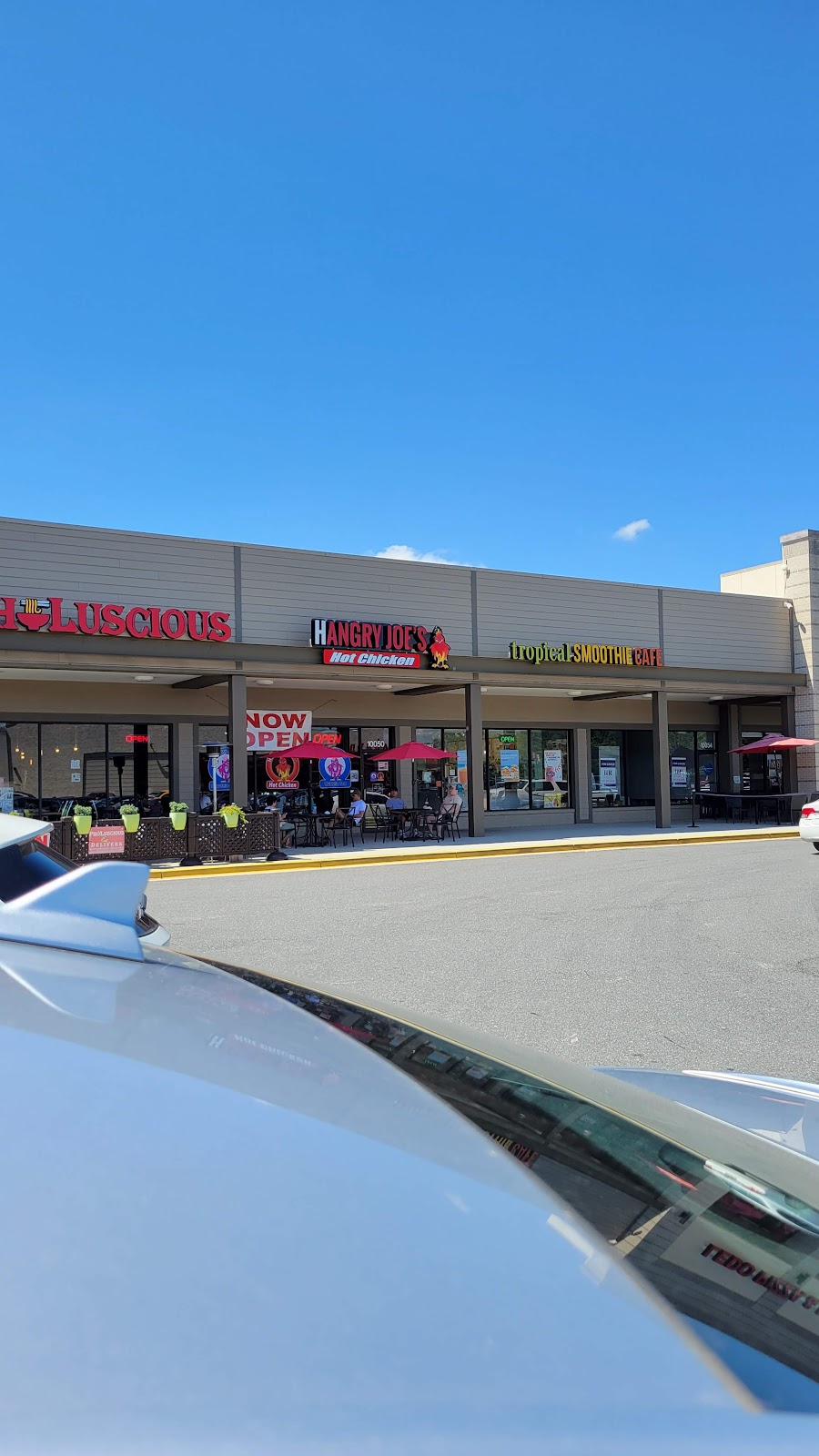 Hangry Joes Hot Chicken, Rockville - N. Potomac | meal takeaway | 10050 Darnestown Rd, Rockville, MD 20850, USA | 2405526066 OR +1 240-552-6066
