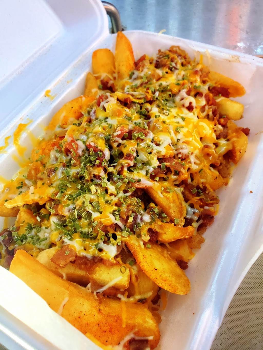 Mad Sauces | restaurant | 445 Hewitt Ave, Buffalo, NY 14215, USA | 7162188810 OR +1 716-218-8810