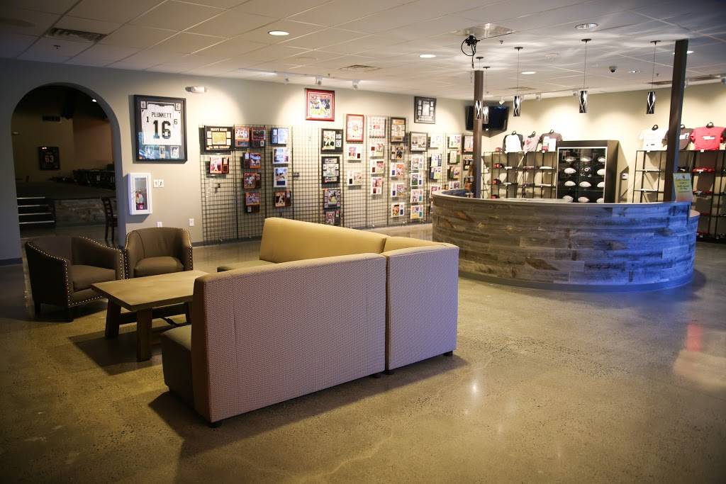 Double Nickel | restaurant | 3443 Laguna Blvd #150, Elk Grove, CA 95758, USA | 9162262900 OR +1 916-226-2900