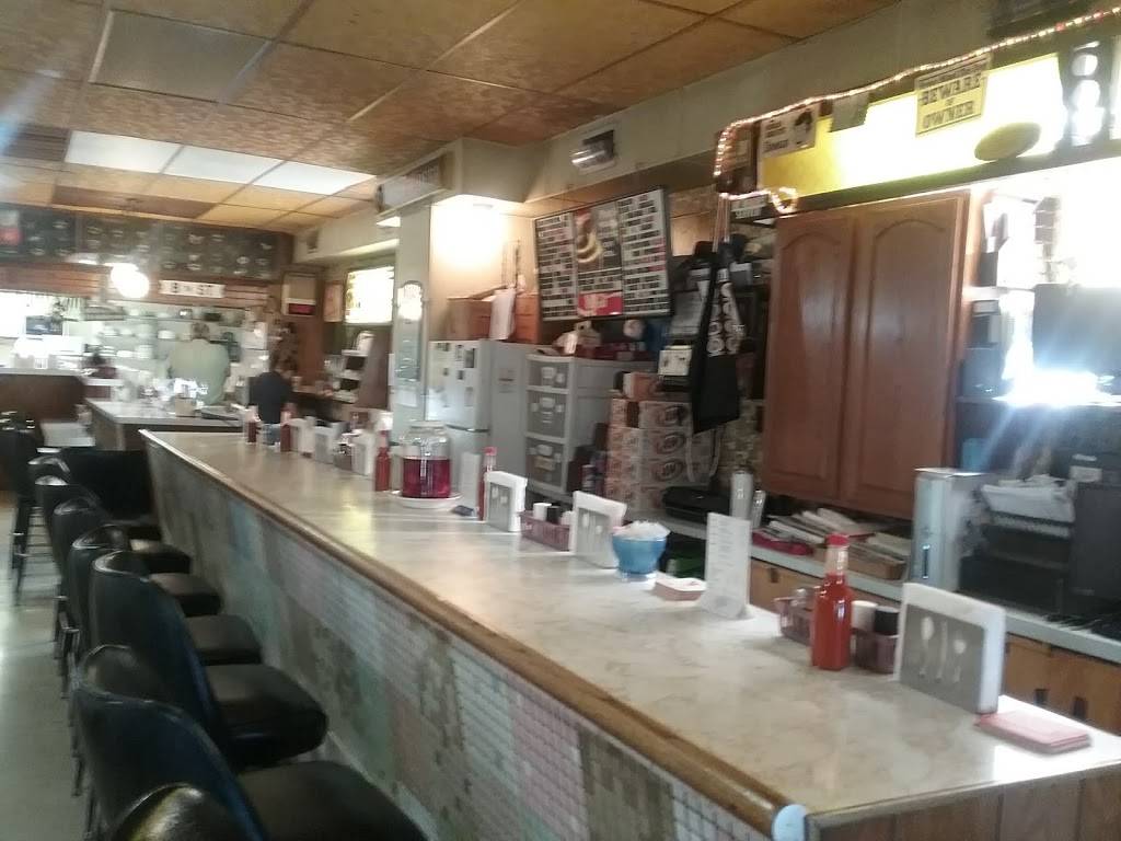 Eighth Street Confectionery | restaurant | 301 8th St, Fairmont, WV 26554, USA | 3043639503 OR +1 304-363-9503