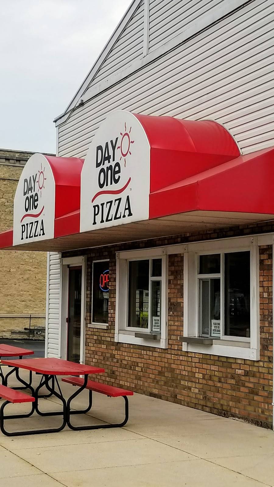 Day One Pizza | meal delivery | 749 Park Ave, Columbus, WI 53925, USA | 9206232300 OR +1 920-623-2300