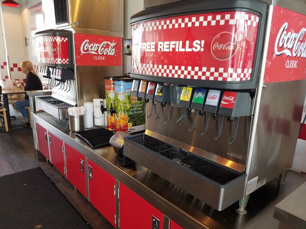 Five Guys | meal takeaway | 2032 Town Center Blvd, Knoxville, TN 37922, USA | 8656900035 OR +1 865-690-0035