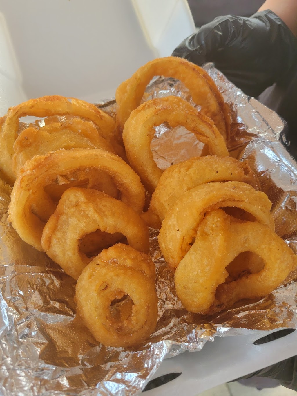 The Wing Man Official | restaurant | 5465 E Beverly Blvd, East Los Angeles, CA 90022, USA | 6266257611 OR +1 626-625-7611