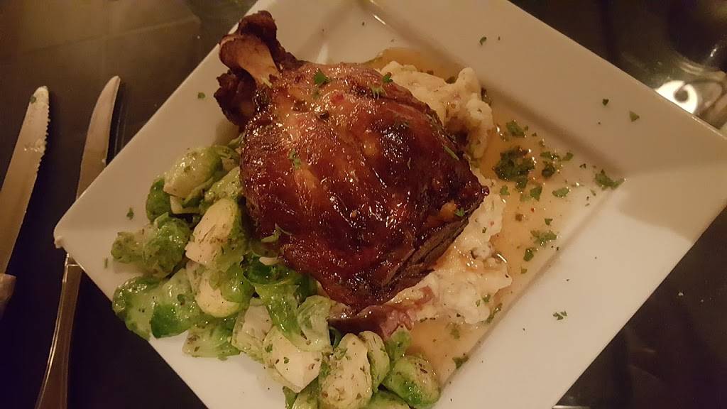 Marcos Restaurant and Lounge | restaurant | 2380 E 54th St, Indianapolis, IN 46220, USA | 3172517000 OR +1 317-251-7000