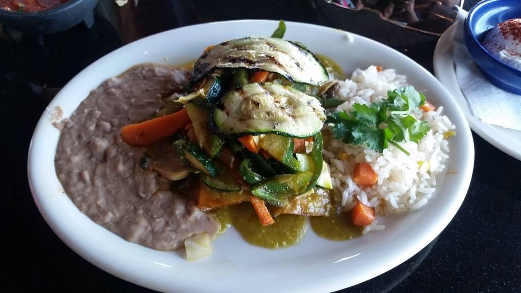 Rio Mambo | restaurant | Cityview Center, 6125 SW Loop 820 #820, Fort Worth, TX 76132, USA | 8174233124 OR +1 817-423-3124