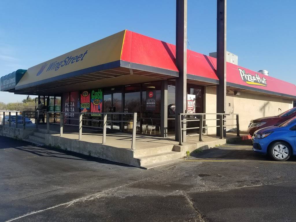 Pizza Hut | restaurant | 6330 Meadowbrook Dr #118, Fort Worth, TX 76112, USA | 8174579999 OR +1 817-457-9999