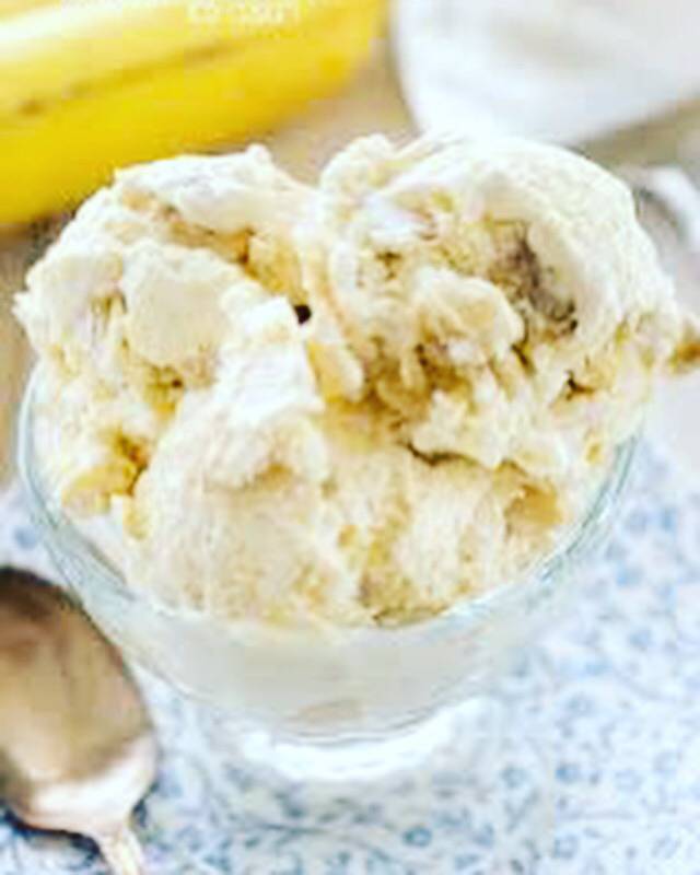 Foxys Ice Cream | meal takeaway | 131 E Hydraulic St, Yorkville, IL 60560, USA | 6303852716 OR +1 630-385-2716