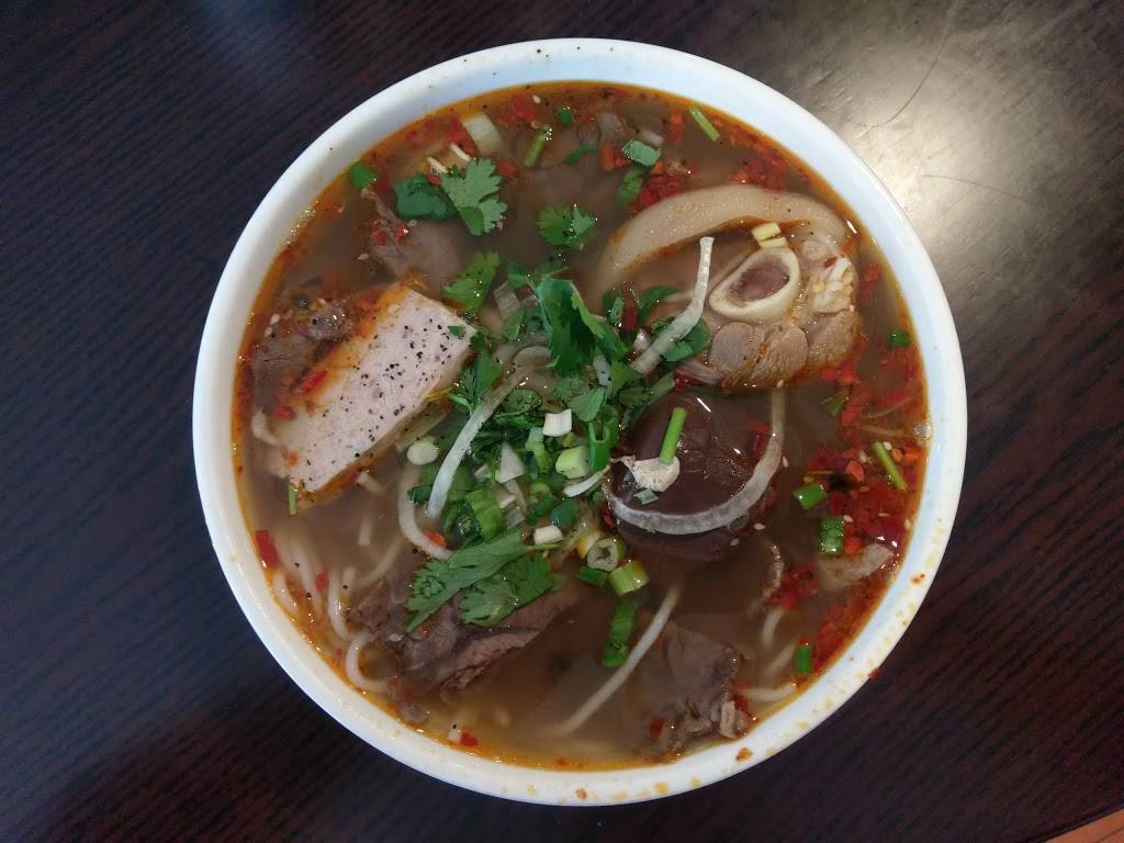 Cafe Hoang | restaurant | 1020 W Argyle St, Chicago, IL 60640, USA | 7738789943 OR +1 773-878-9943