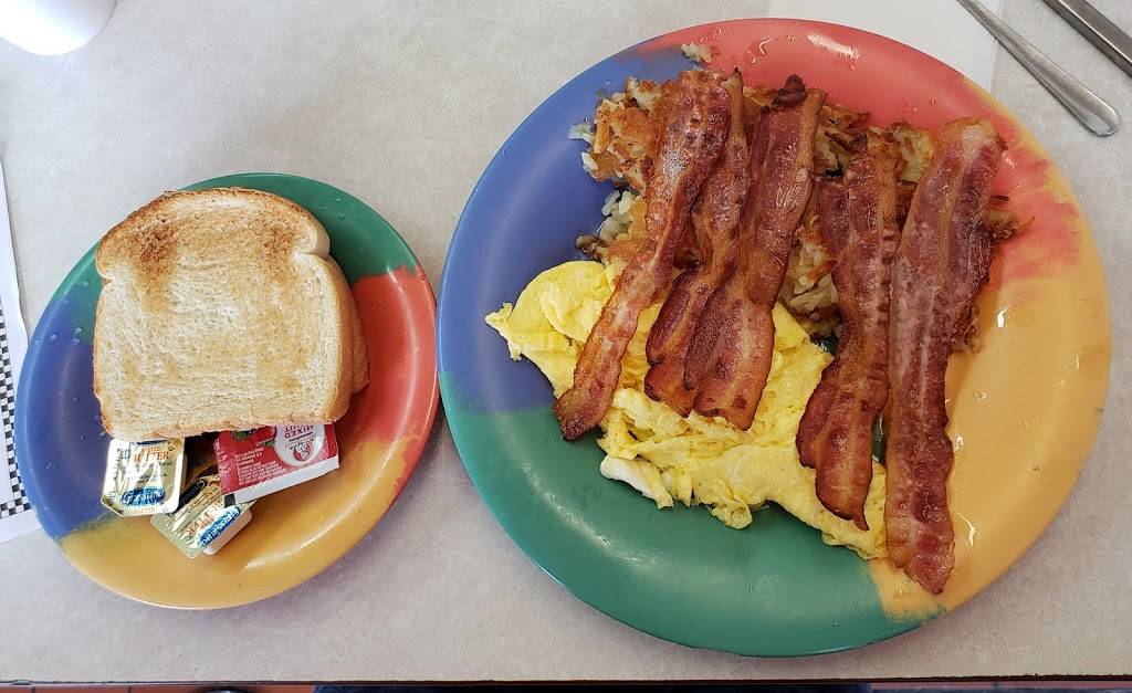 United Grill | restaurant | 4803 W Armitage Ave, Chicago, IL 60639, USA | 7732372982 OR +1 773-237-2982