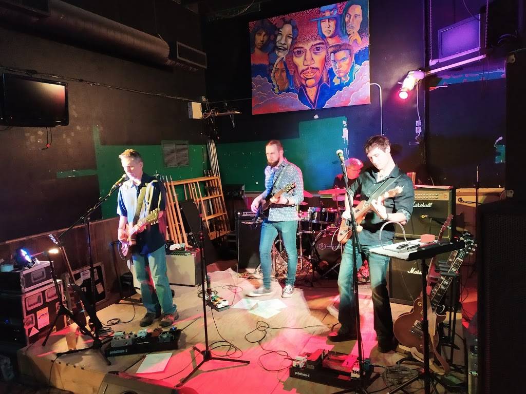 Club Tavern and Grille | restaurant | 1915 Branch St, Middleton, WI 53562, USA | 6088363773 OR +1 608-836-3773