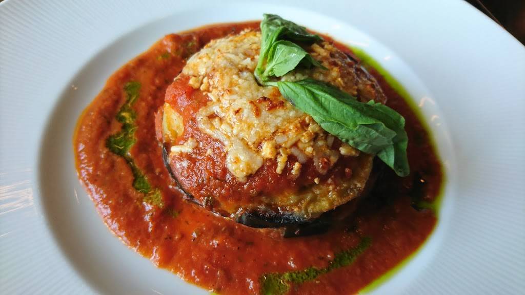 Radio Milano | restaurant | 800 Sorella Ct, Houston, TX 77024, USA | 7138273545 OR +1 713-827-3545