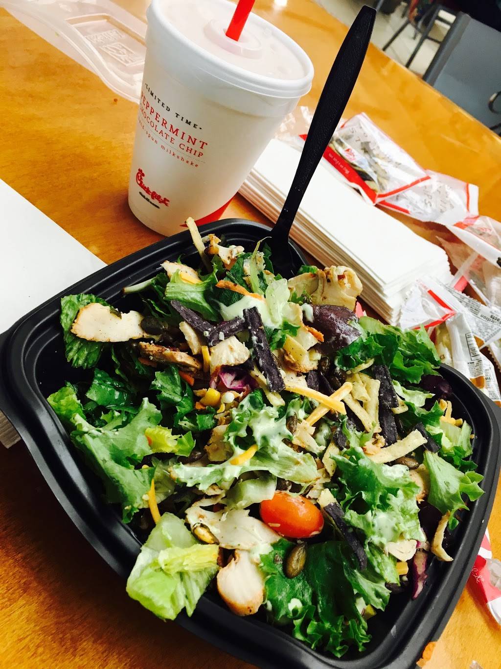 Chick-fil-A | restaurant | 7660 Katy Fwy, Houston, TX 77024, USA | 7136868542 OR +1 713-686-8542