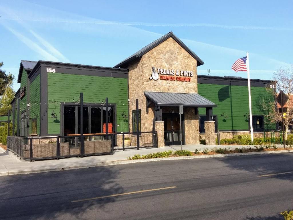 Pedals & Pints Brewing Company | restaurant | 156 W Hillcrest Dr, Thousand Oaks, CA 91360, USA | 8055510547 OR +1 805-551-0547