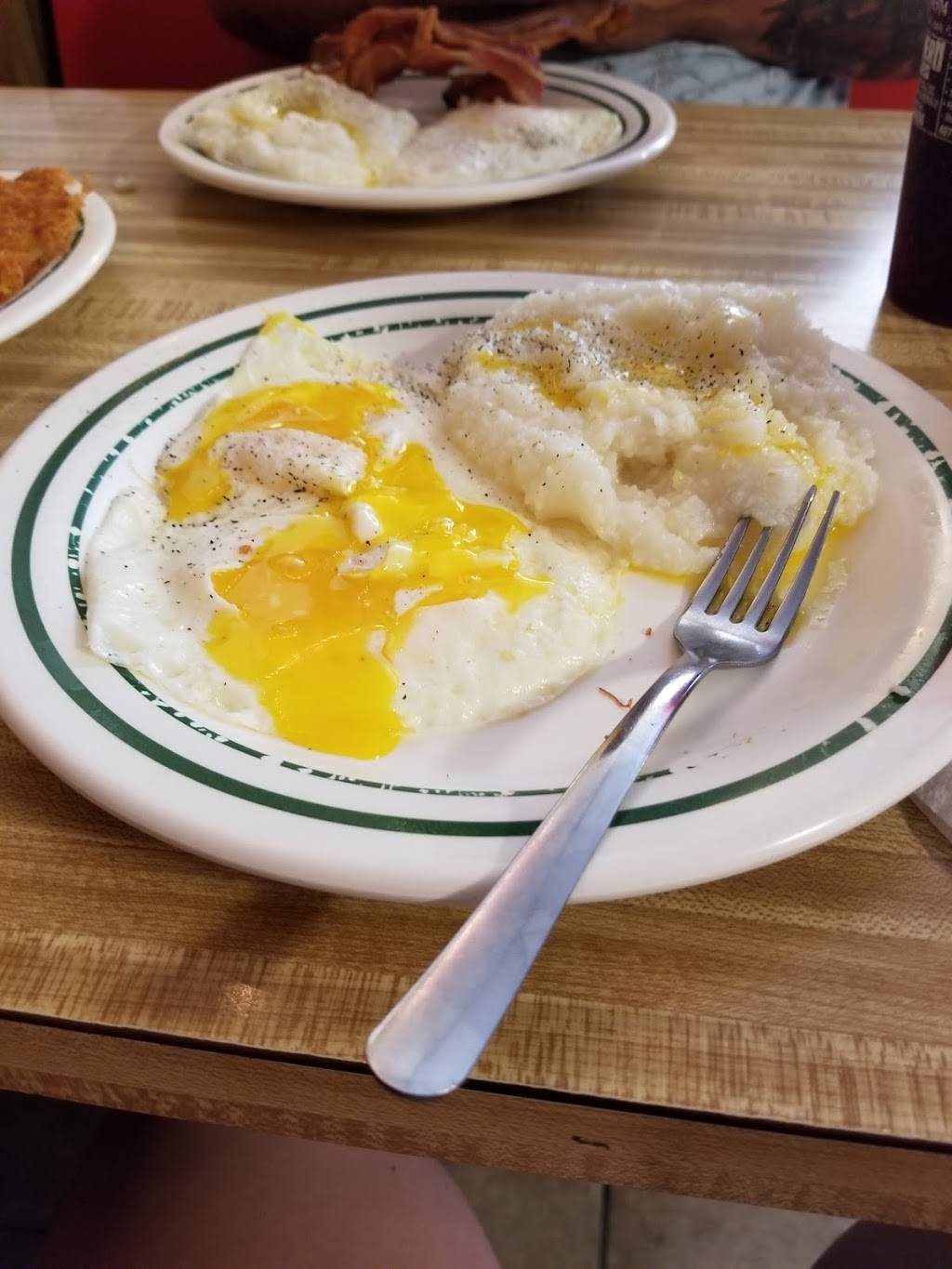 Robinsons Restaurant-Apopka | restaurant | 301 W Main St, Apopka, FL 32712, USA | 4078894151 OR +1 407-889-4151