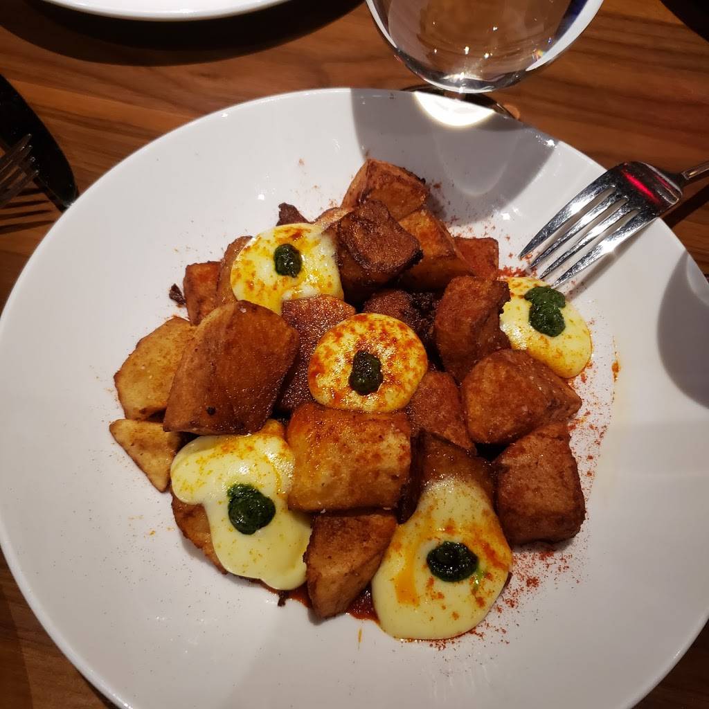 Jaleo by José Andrés | restaurant | 1482 E Buena Vista Dr, Orlando, FL 32830, USA | 3213483211 OR +1 321-348-3211