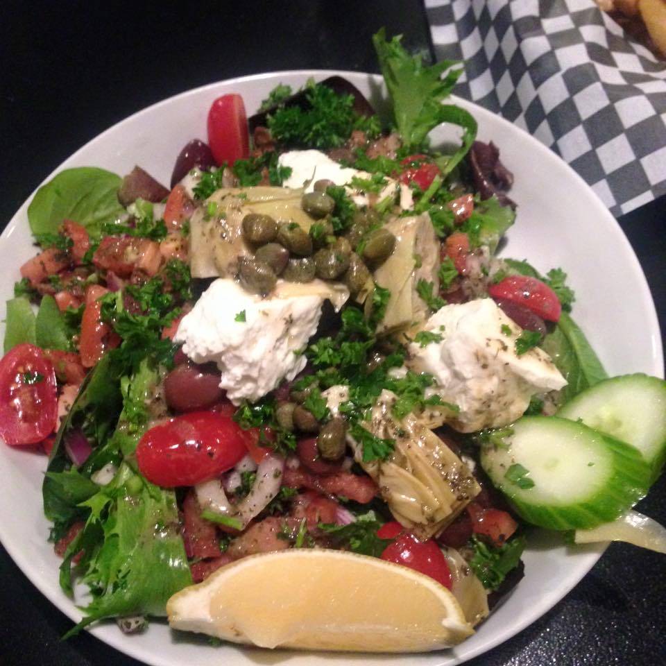 Four Continents | restaurant | 760 Gibbons Rd, Renfrew, ON K7V 0B7, Canada | 6134328109 OR +1 613-432-8109