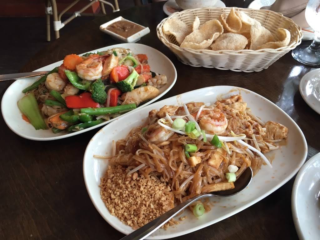 My-Thai Restaurant | restaurant | 51 King St N, Waterloo, ON N2J 2W9, Canada | 5199548424 OR +1 519-954-8424