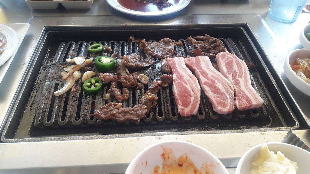 Red Castle Korean BBQ | restaurant | 8303 W Garden Grove Blvd, Garden Grove, CA 92844, USA | 7146369292 OR +1 714-636-9292