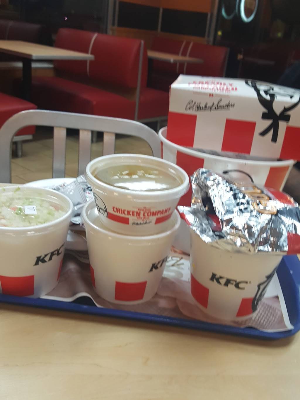 KFC | restaurant | 13320 W Colonial Dr, Winter Garden, FL 34787, USA | 4076564101 OR +1 407-656-4101