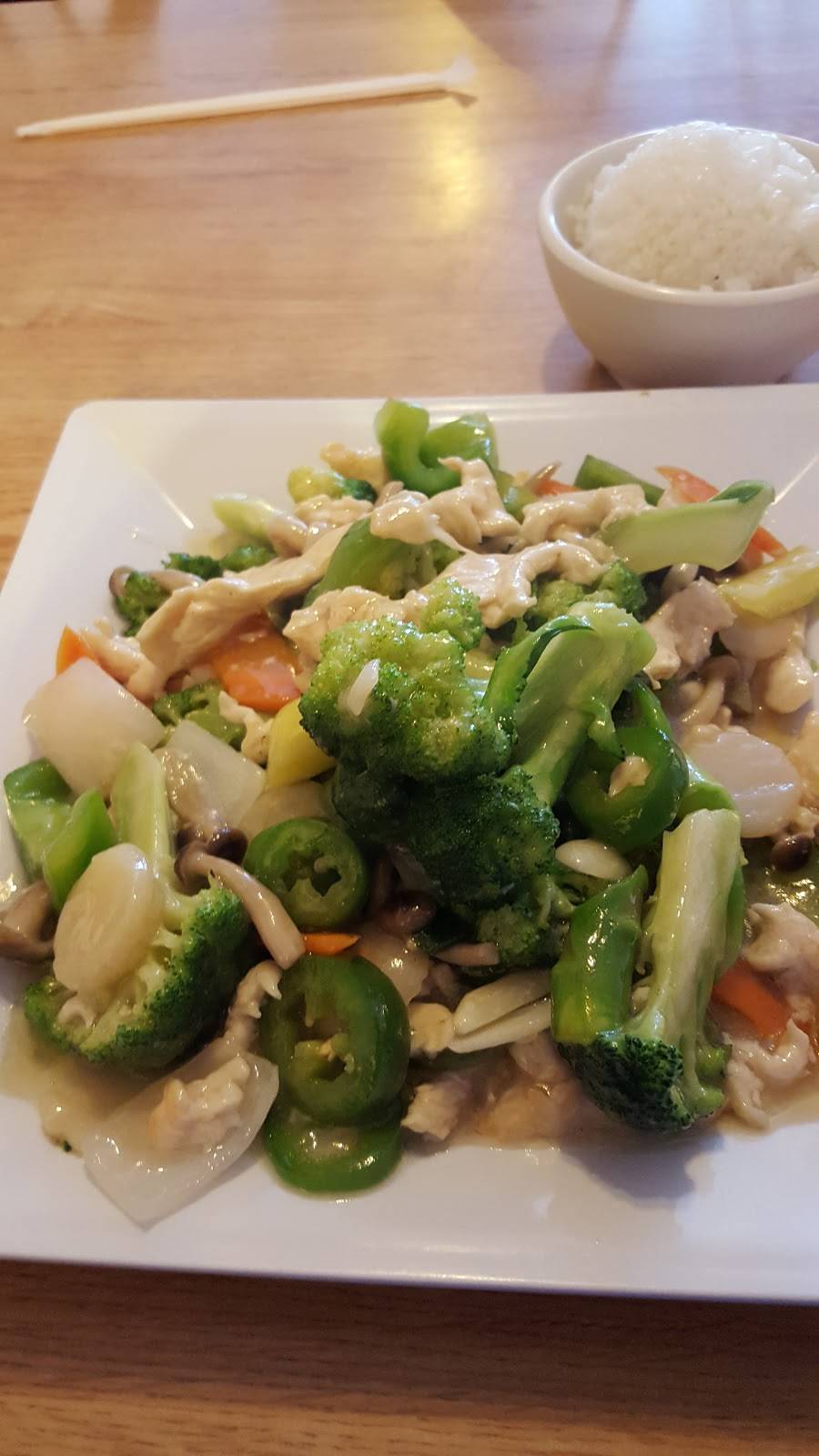 Sichuan Garden | restaurant | 2003 E Red River St, Victoria, TX 77901, USA | 3615736600 OR +1 361-573-6600