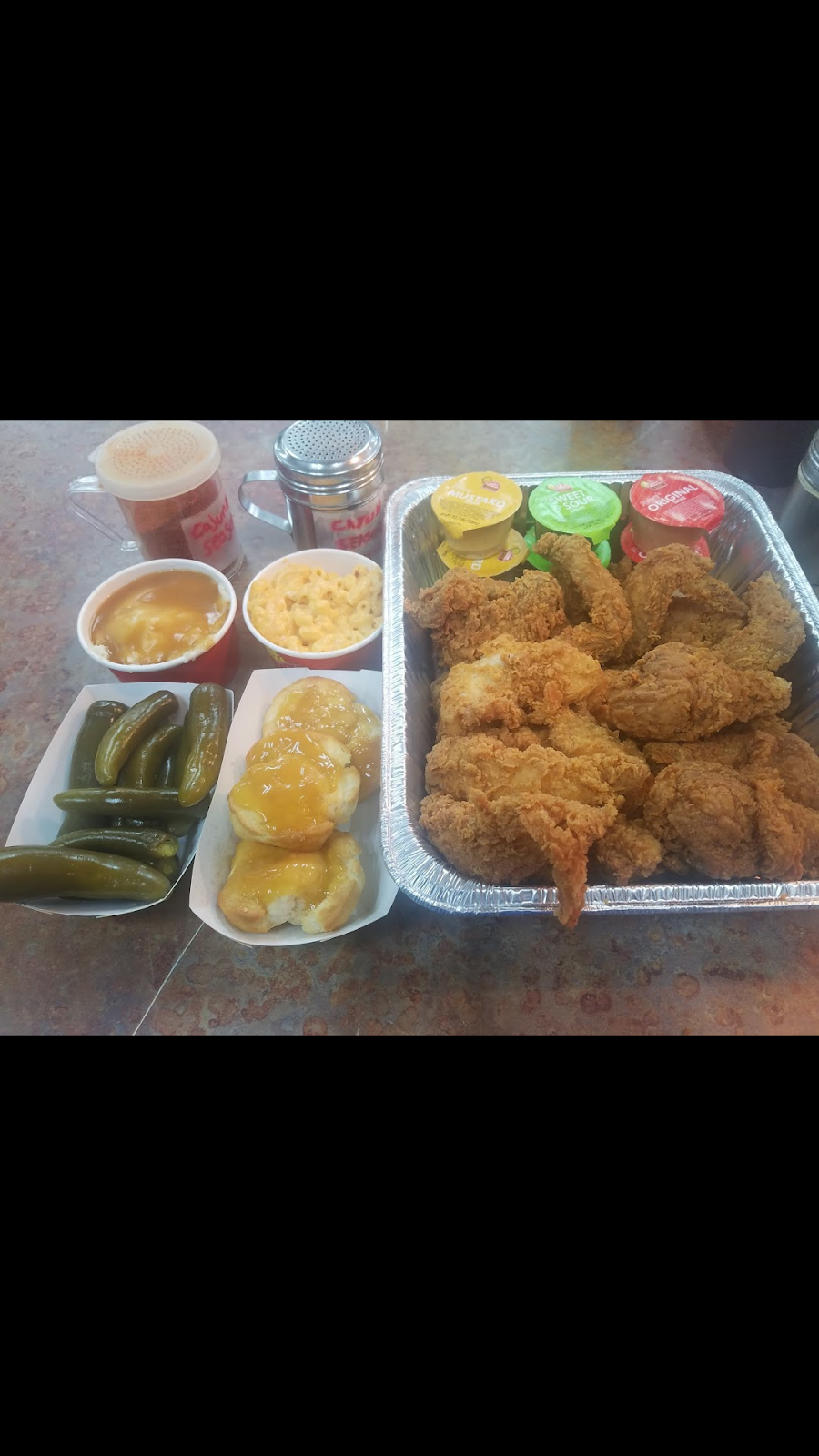 Krispy Krunchy Chicken | restaurant | 29403 Michigan Ave, Inkster, MI 48141, USA | 7343314449 OR +1 734-331-4449