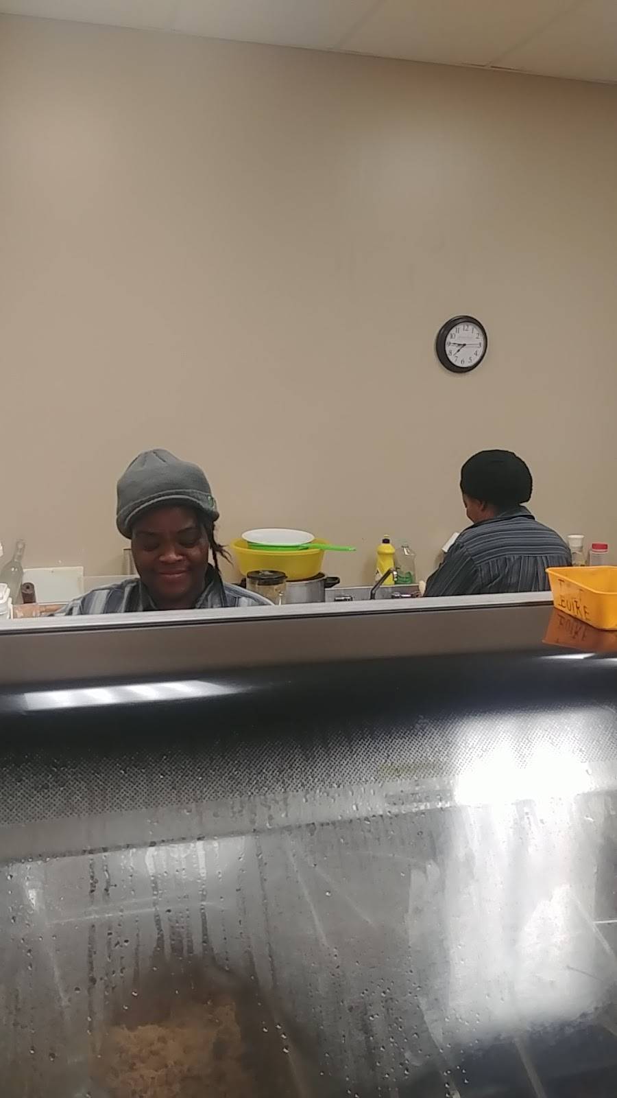 Marche Antillais Le Rocher | restaurant | 4657 Place Chénier, Laval, QC H7C 1A9, Canada | 4502320261 OR +1 450-232-0261