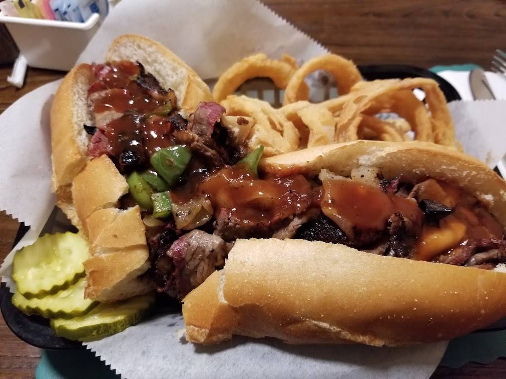 Lake George Tavern | restaurant | 2 Main St, Wales, MA 01081, USA | 4132450103 OR +1 413-245-0103