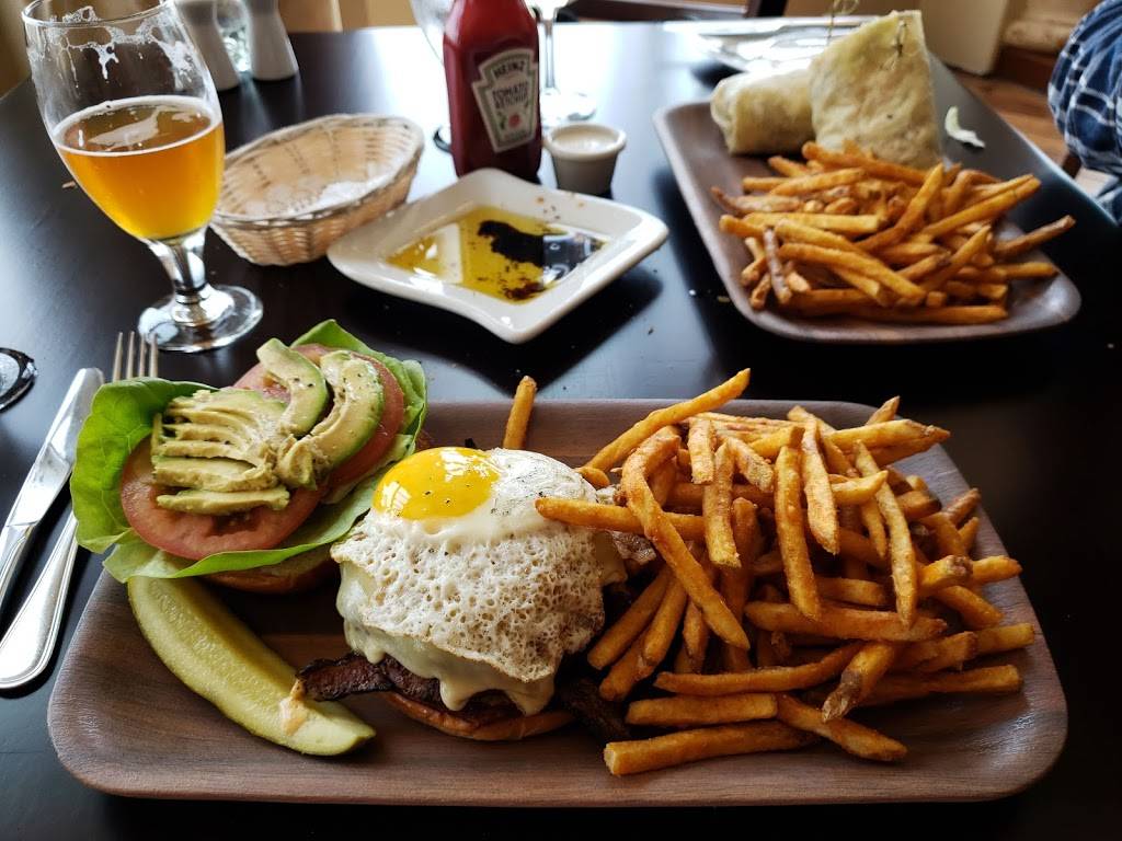 Pinnacle Restaurant | restaurant | 40620 Calle Contento, Temecula, CA 92591, USA | 9516768231 OR +1 951-676-8231