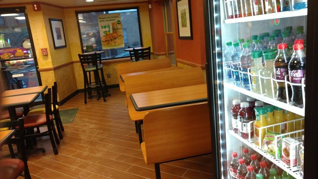 Subway | restaurant | 60 N, Portage St, Doylestown, OH 44230, USA | 3306582500 OR +1 330-658-2500