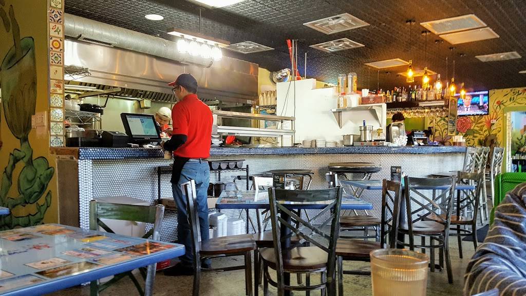 Curras Grill | restaurant | 614 E Oltorf St, Austin, TX 78704, USA | 5124440012 OR +1 512-444-0012