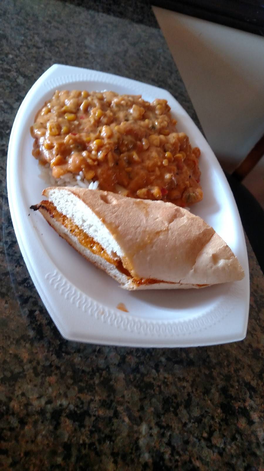 Yats | restaurant | 910 W 10th St, Indianapolis, IN 46202, USA | 3176028676 OR +1 317-602-8676