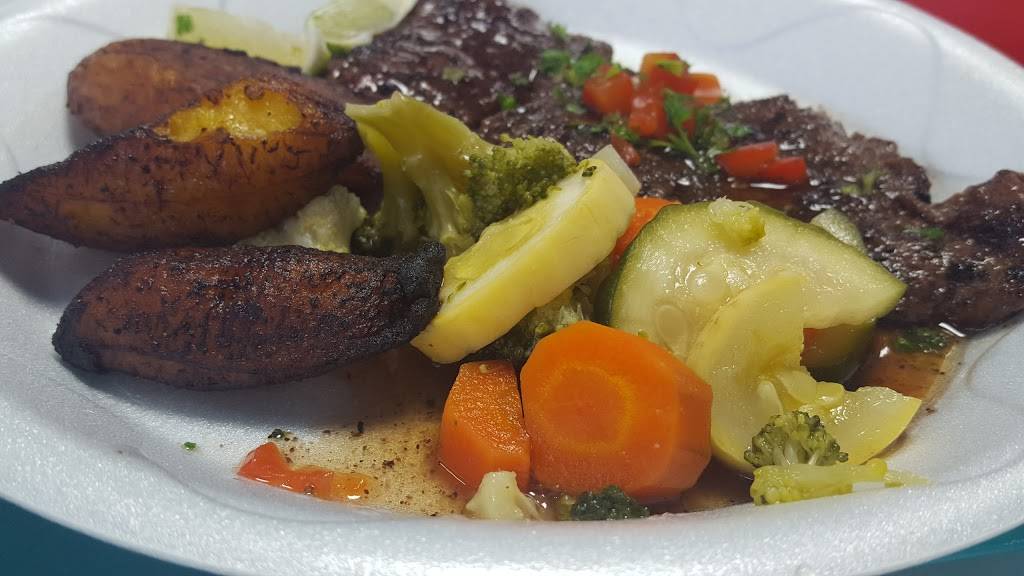 Cedenos Cuban Cafe | restaurant | 2900 W Sample Rd #3024, Pompano Beach, FL 33069, USA | 9542475306 OR +1 954-247-5306