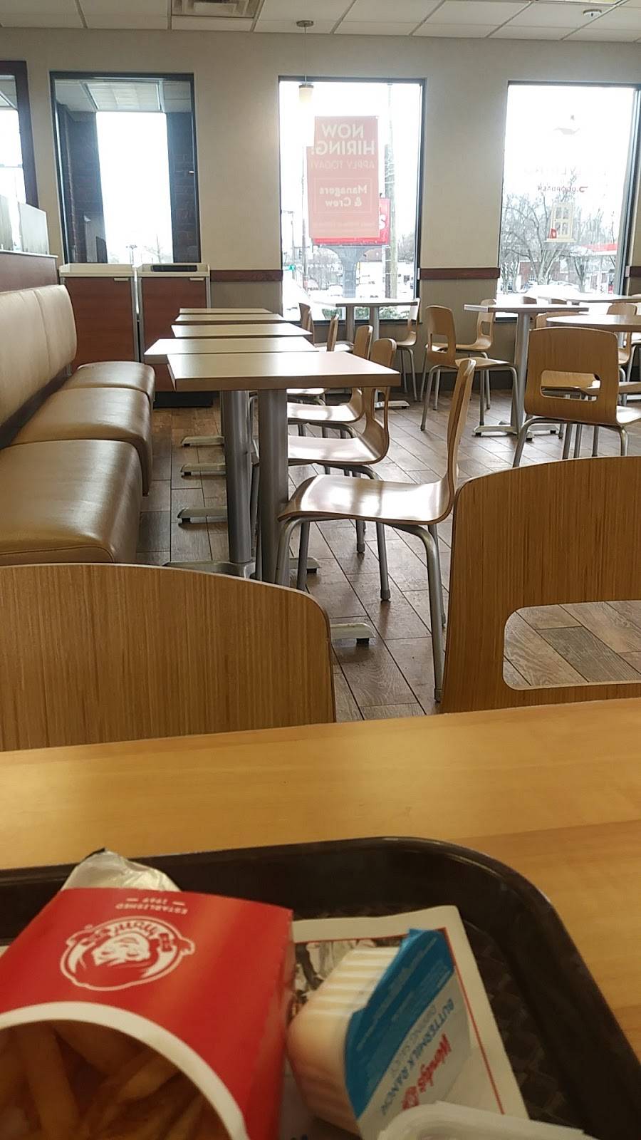 Wendys | restaurant | 8240 Vine St, Cincinnati, OH 45216, USA | 5138213038 OR +1 513-821-3038