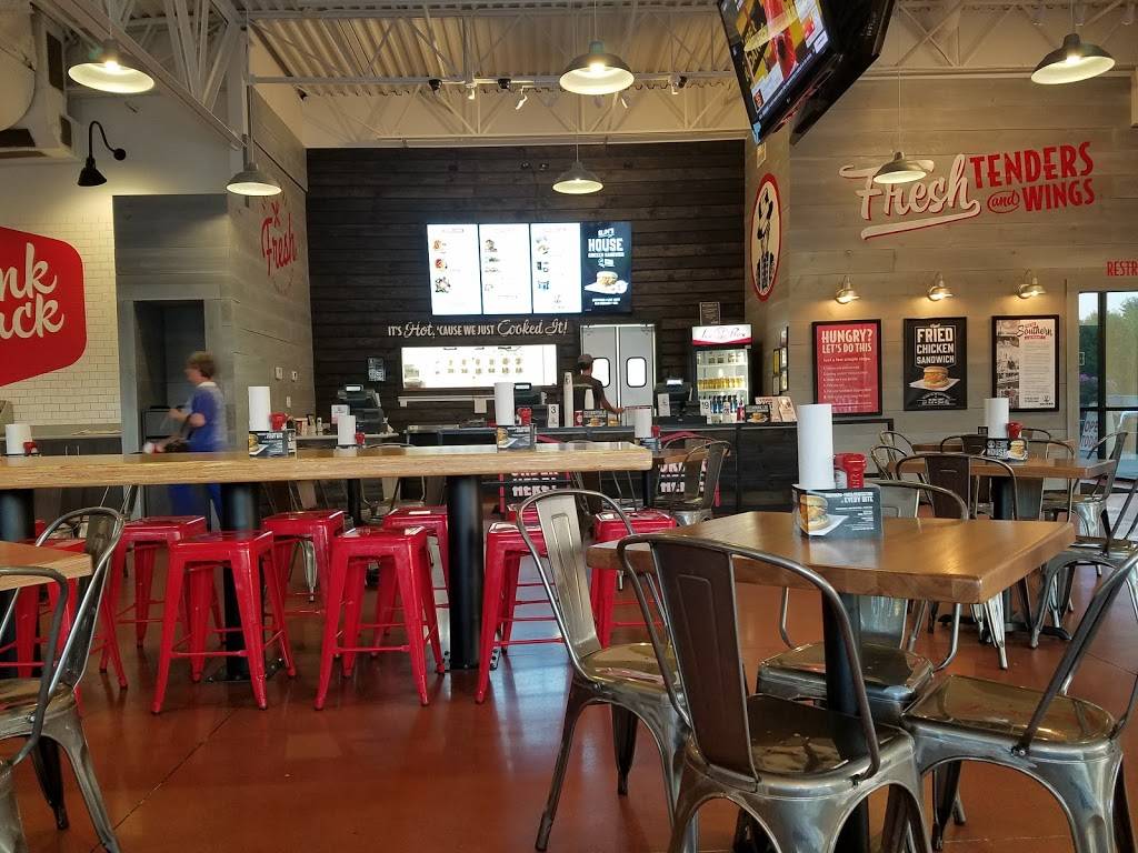 Slim Chickens | restaurant | 637 E Joyce Blvd #20a, Fayetteville, AR 72703, USA | 4792874593 OR +1 479-287-4593