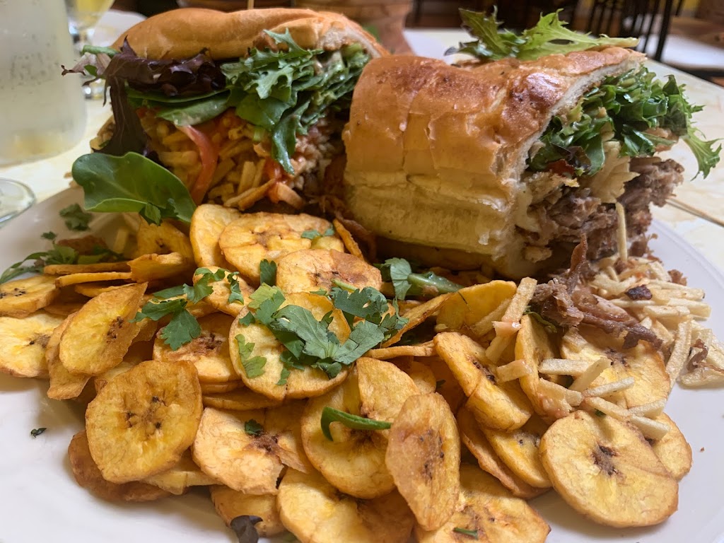 Elie’s Chinchorro | restaurant | 906 N 16th St, Omaha, NE 68102, USA | 4022151375 OR +1 402-215-1375