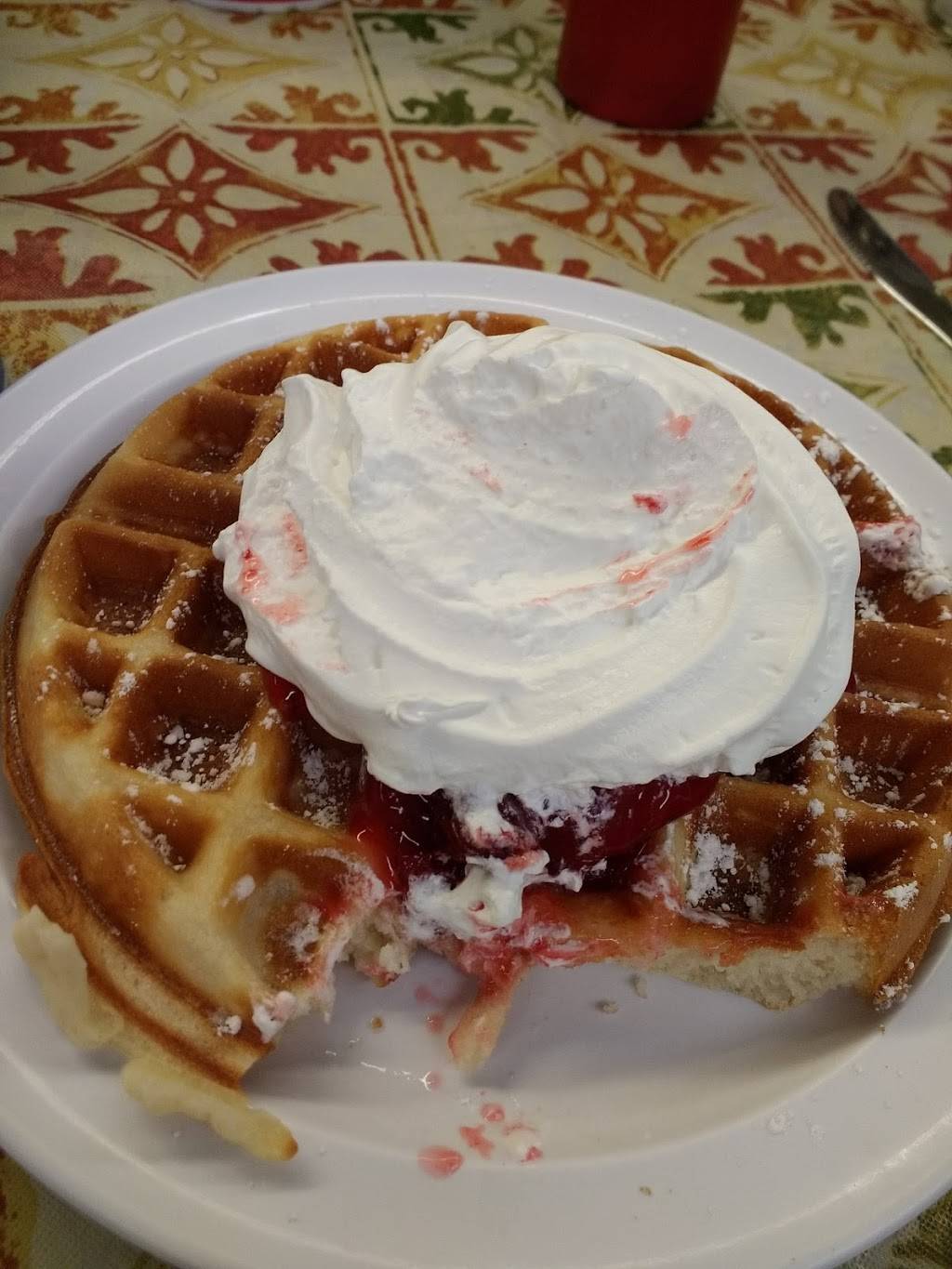 Lisas Kountry Cafe | restaurant | 23911 FL-46, Sorrento, FL 32776, USA | 3527353380 OR +1 352-735-3380