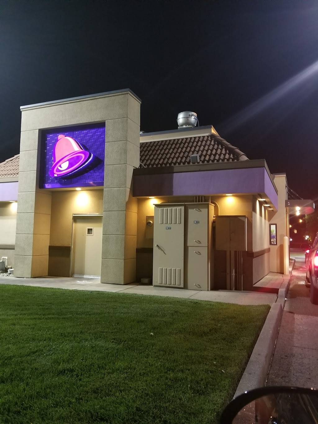 Taco Bell | meal takeaway | 2413 N 89th St, Caseyville, IL 62232, USA | 6183978226 OR +1 618-397-8226