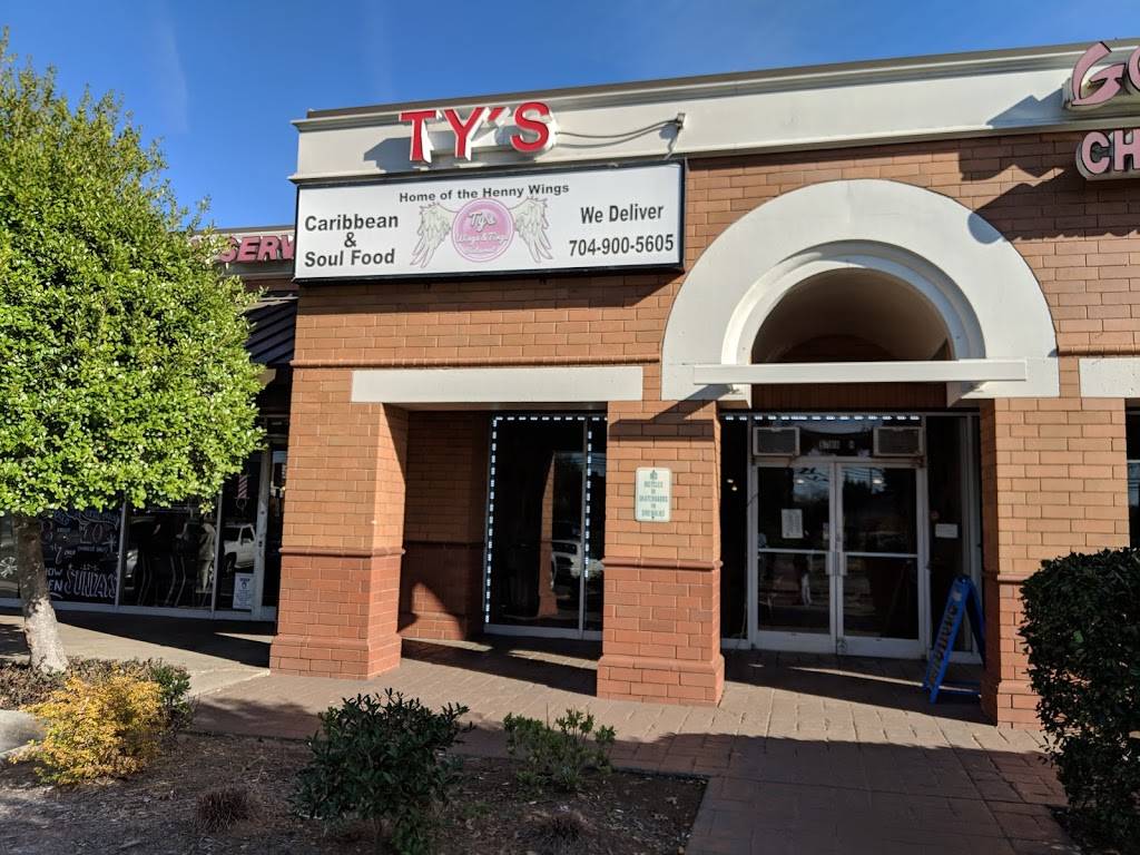 Tys Wing & Tings Restaurant | restaurant | 5708 N Sharon Amity Rd, Charlotte, NC 28215, USA | 7049005605 OR +1 704-900-5605