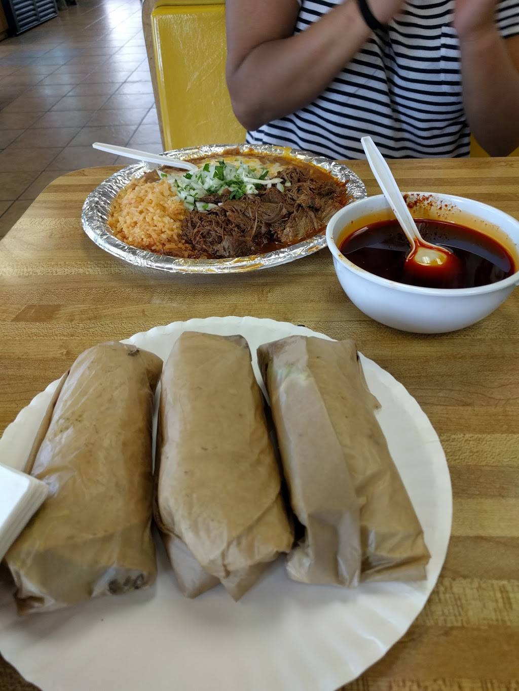 Taqueria Los Grandes | restaurant | 1736 W 5th St, Santa Ana, CA 92703, USA | 7146479862 OR +1 714-647-9862