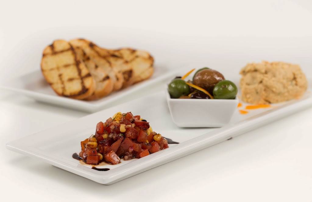 Cork Wine & Grille | restaurant | 5500 Cascade Rd SE, Grand Rapids, MI 49546, USA | 6169490570 OR +1 616-949-0570