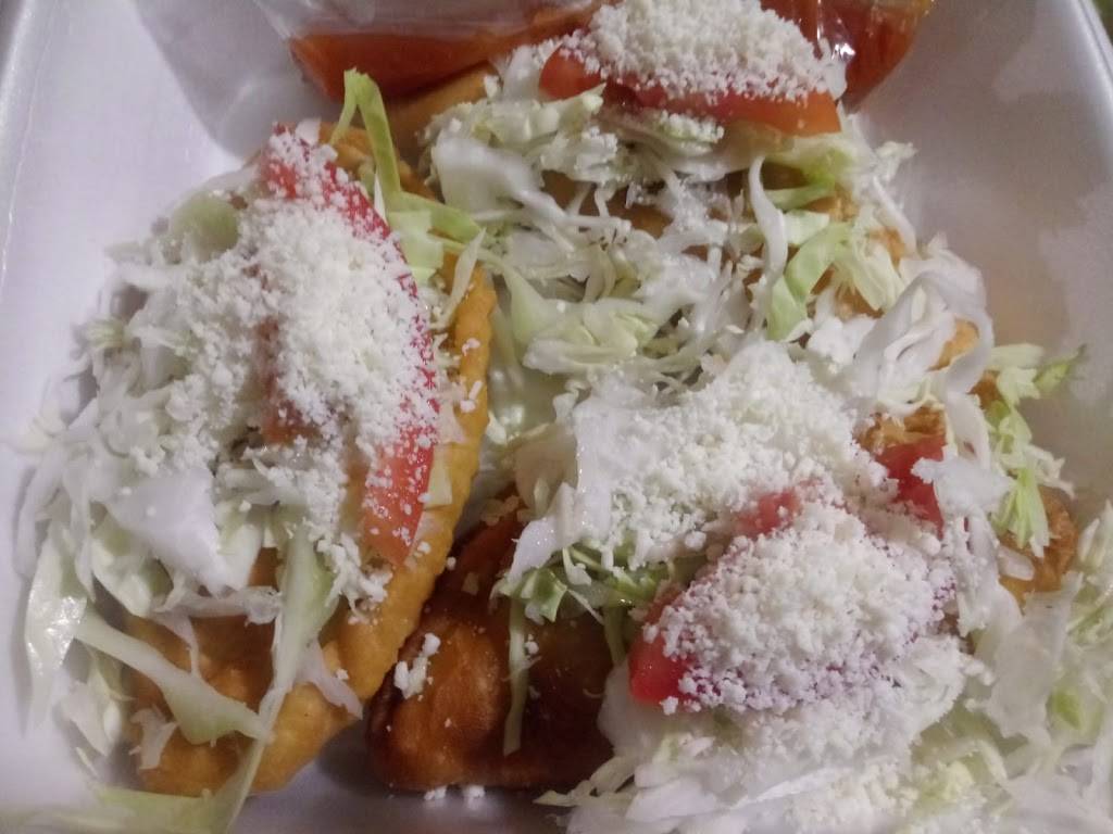 Merendero Las Isabeles | restaurant | 123 Northpoint Dr, Houston, TX 77060, USA | 8327239208 OR +1 832-723-9208